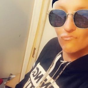 Meet your Posher, Tracie